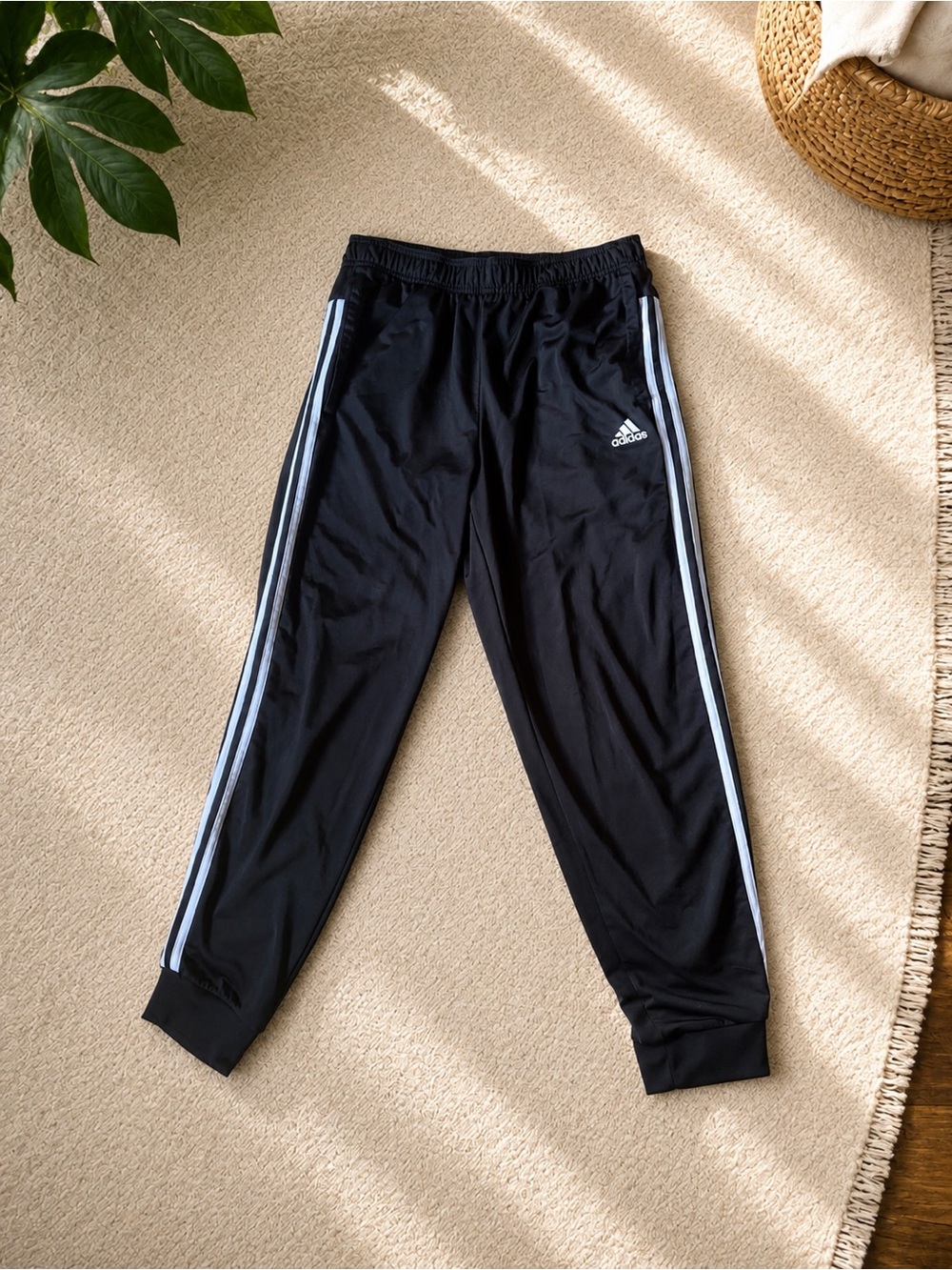 adidas men’s essentials 3-stripes track jogger pants primegreen